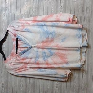 Crown and ivy size large /xl